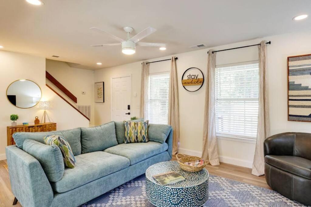 Contemporary Stylish Btw Dwtn Savannah&tybee! Holiday home