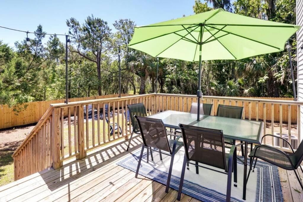 Holiday home Contemporary Stylish Btw Dwtn Savannah&tybee!