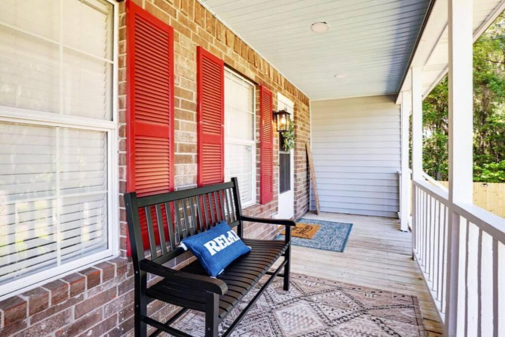 Contemporary Stylish Btw Dwtn Savannah&tybee! *