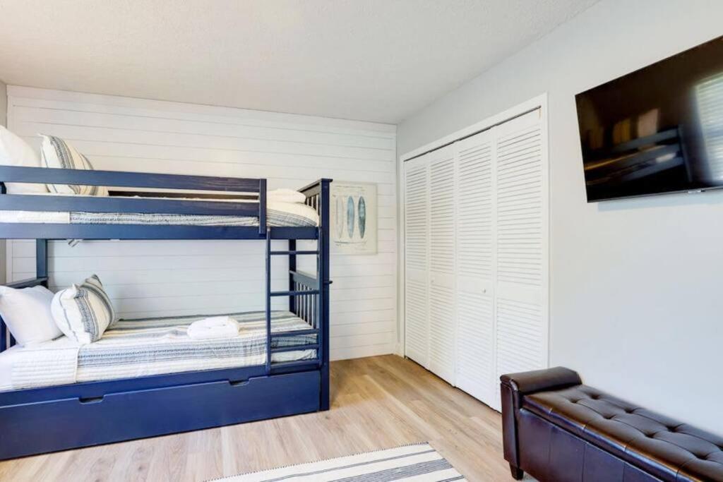 Contemporary Stylish Btw Dwtn Savannah&tybee! Holiday home Savannah