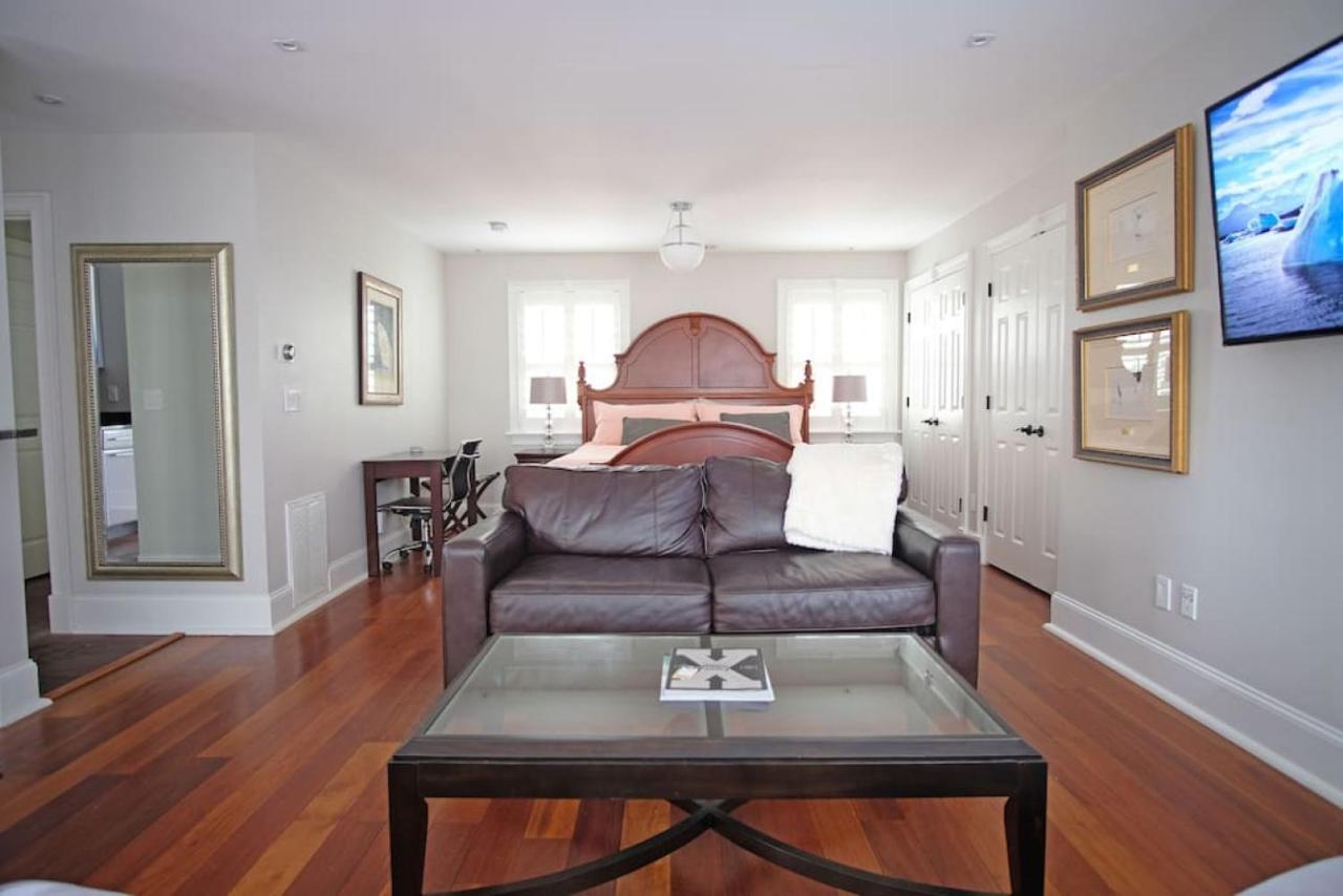 Carriage House B At Hamilton Savannah