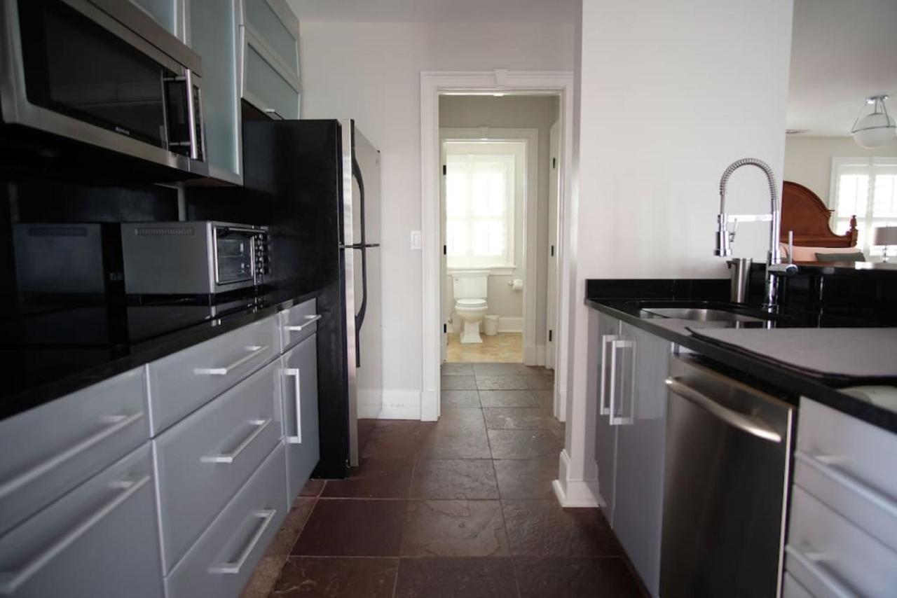 Carriage House B At Hamilton *