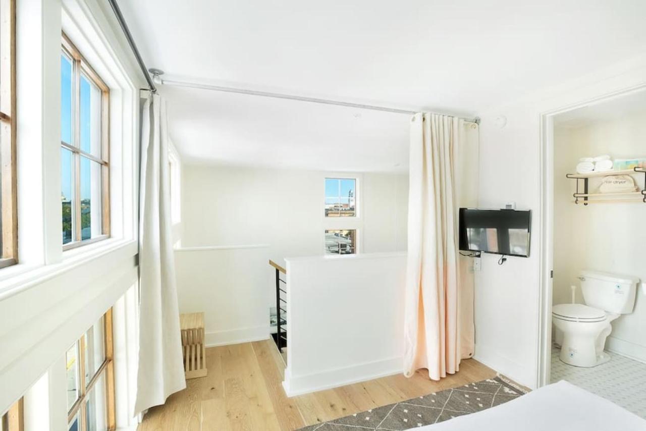 2br Loft With Terrace Savannah