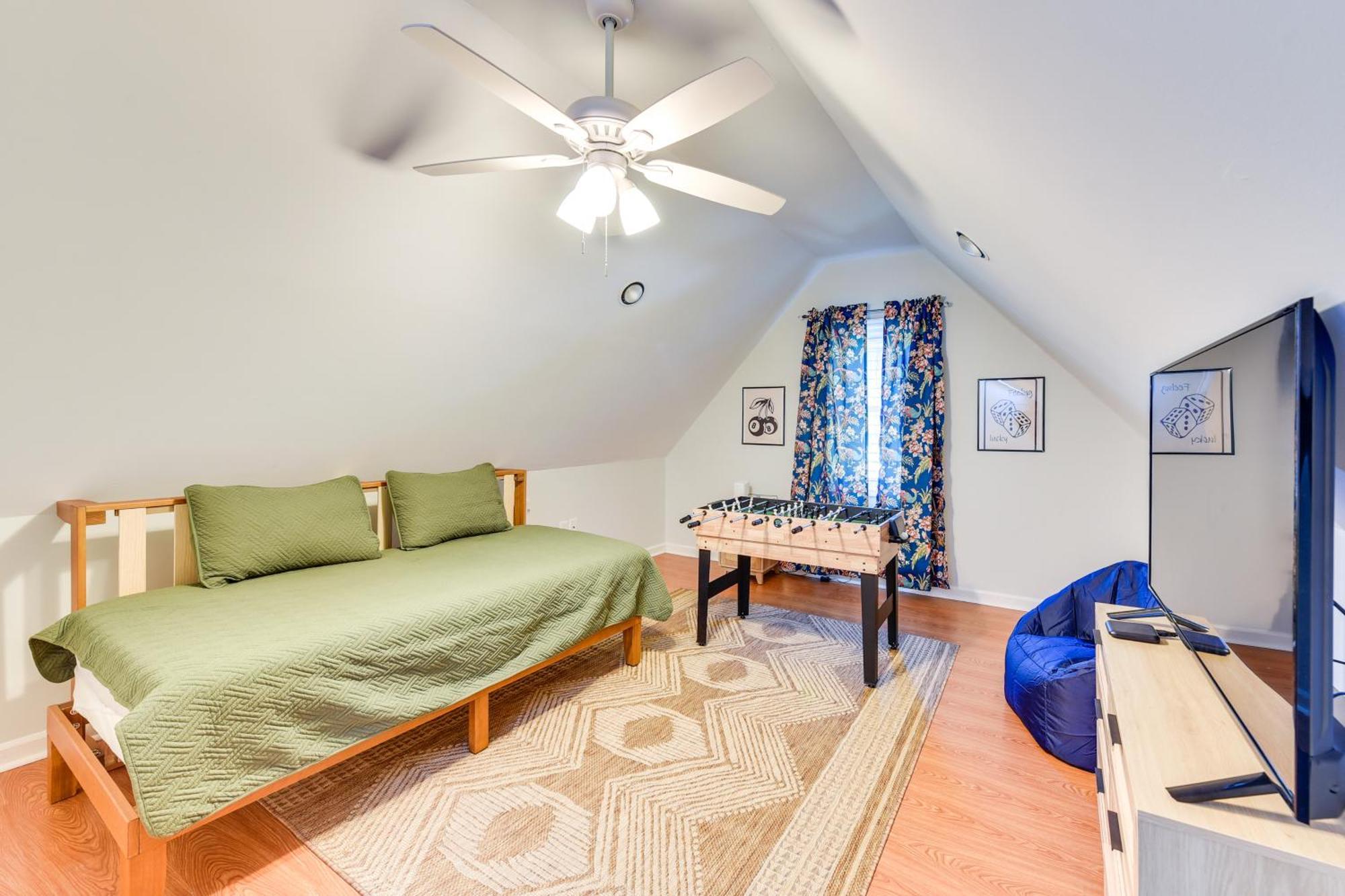 Close To Bike Trails And Beaches! * Savannah