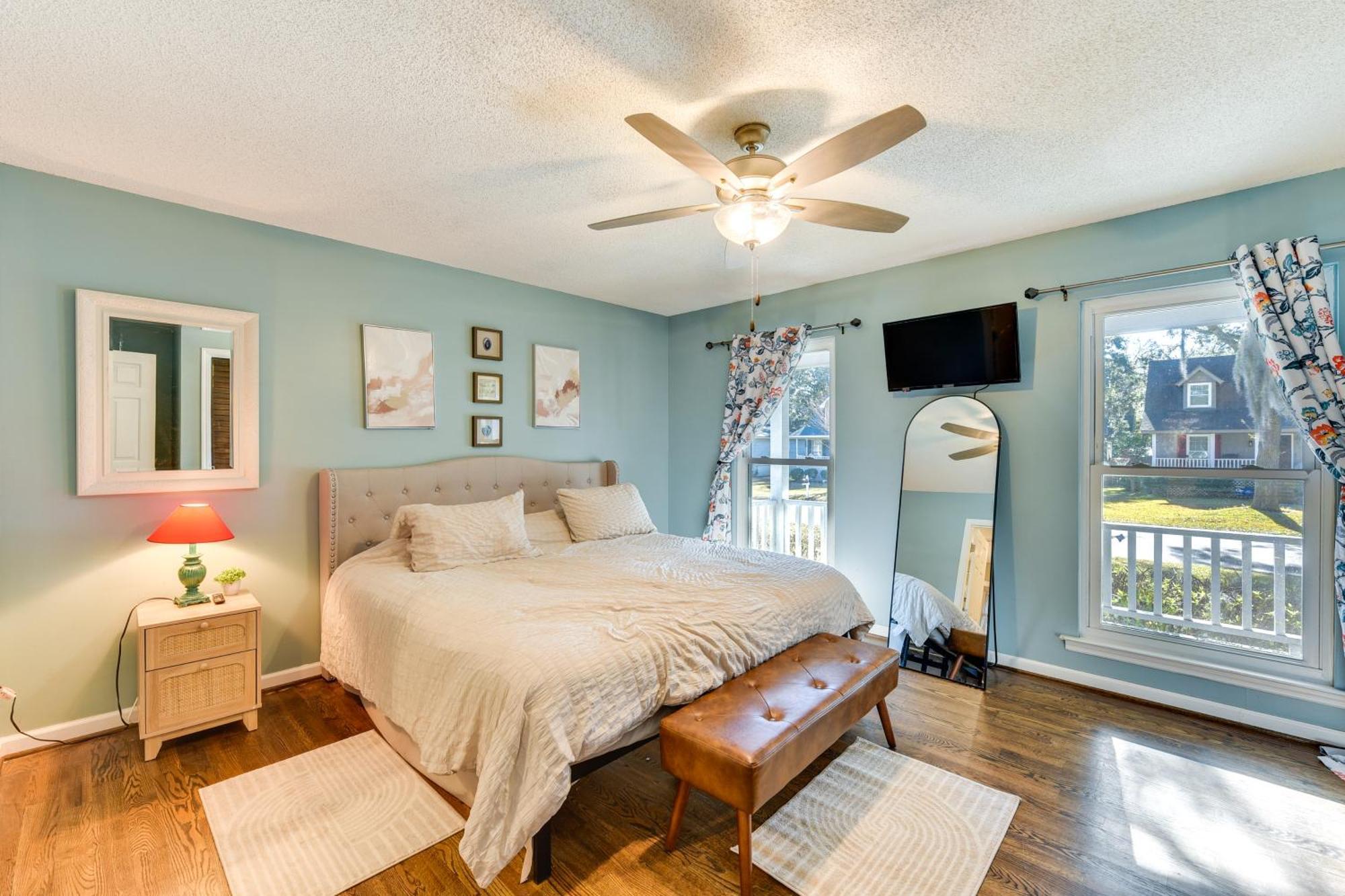Close To Bike Trails And Beaches! Holiday home Savannah
