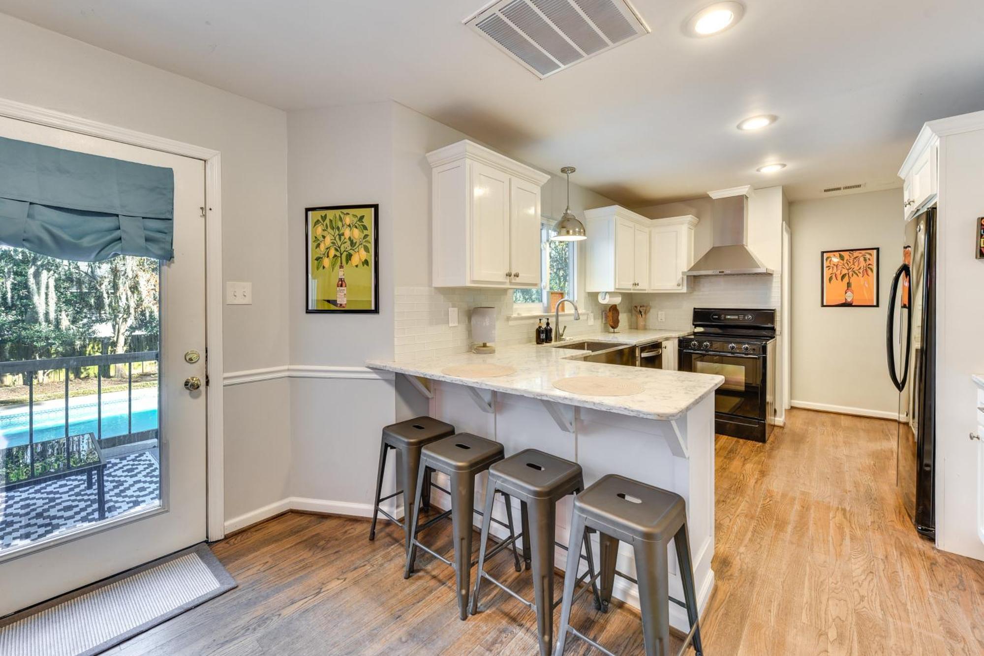 Close To Bike Trails And Beaches! * Savannah
