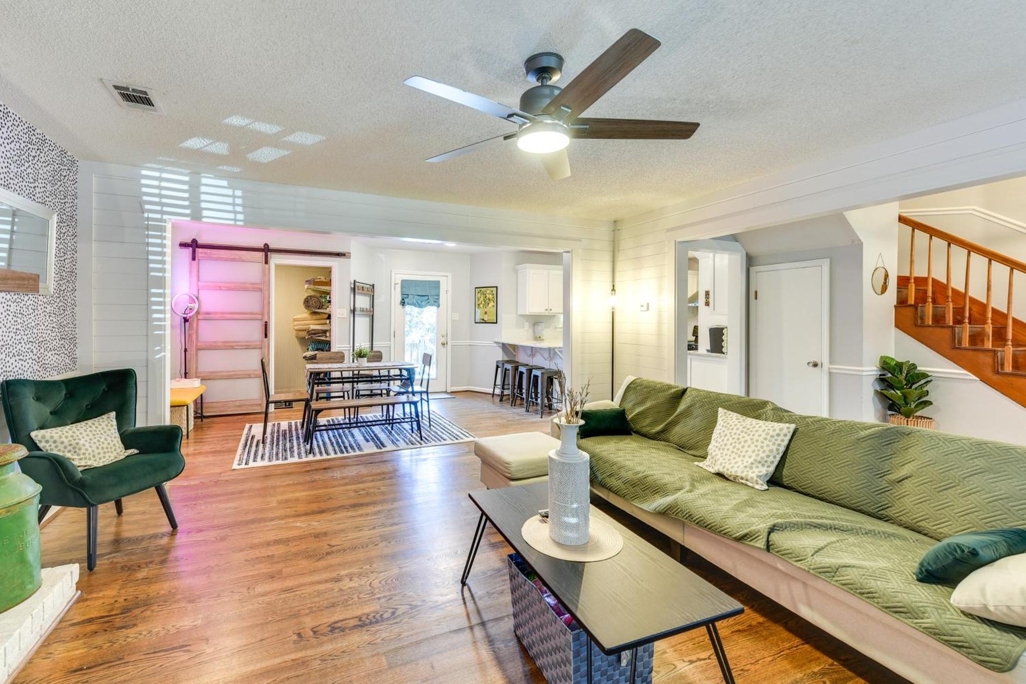 Close To Bike Trails And Beaches! Holiday home *