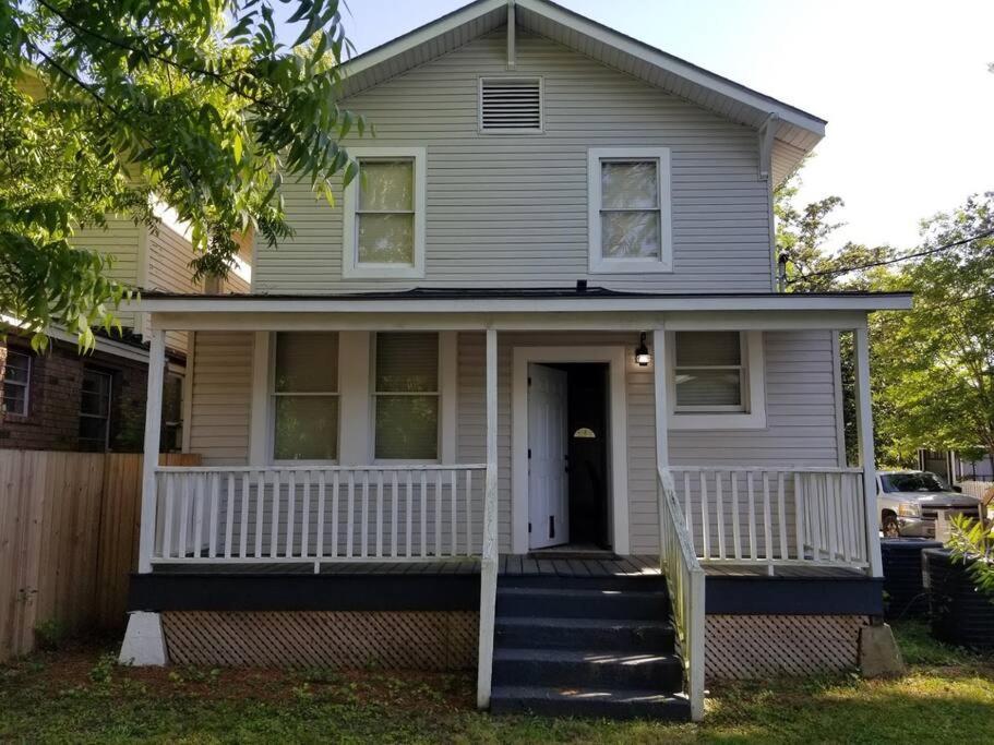 Modern 3 Bed/3 Bath House In *