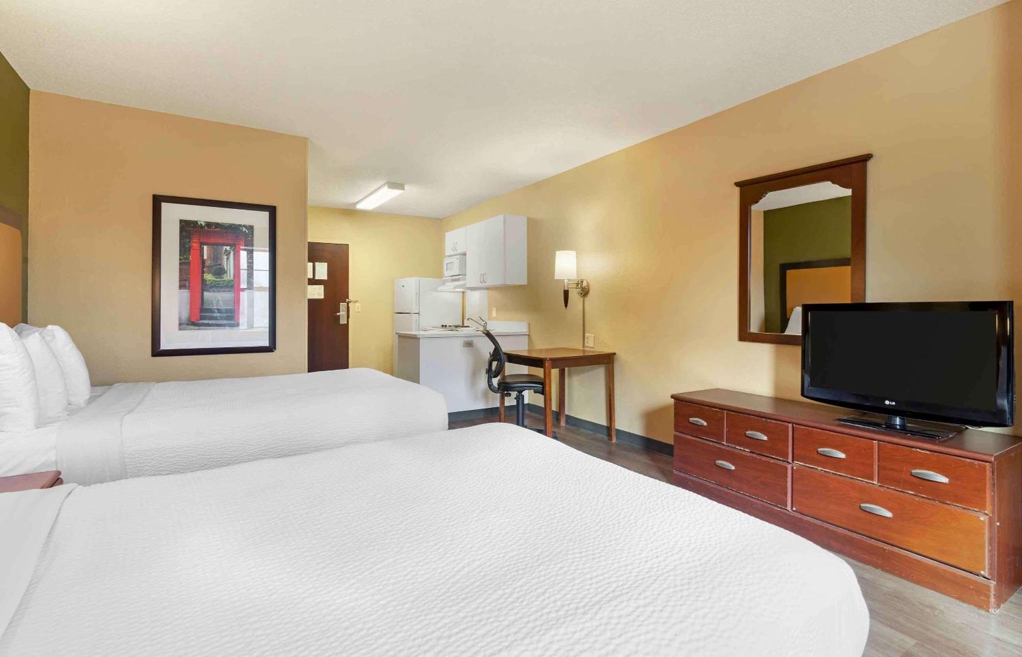 Extended America - - Midtown Hotel 2*