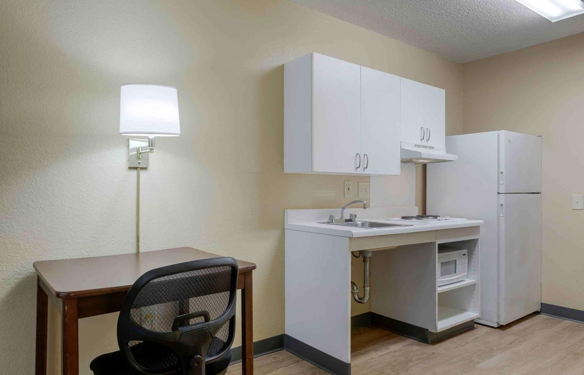 Extended America - - Midtown Hotel 2*
