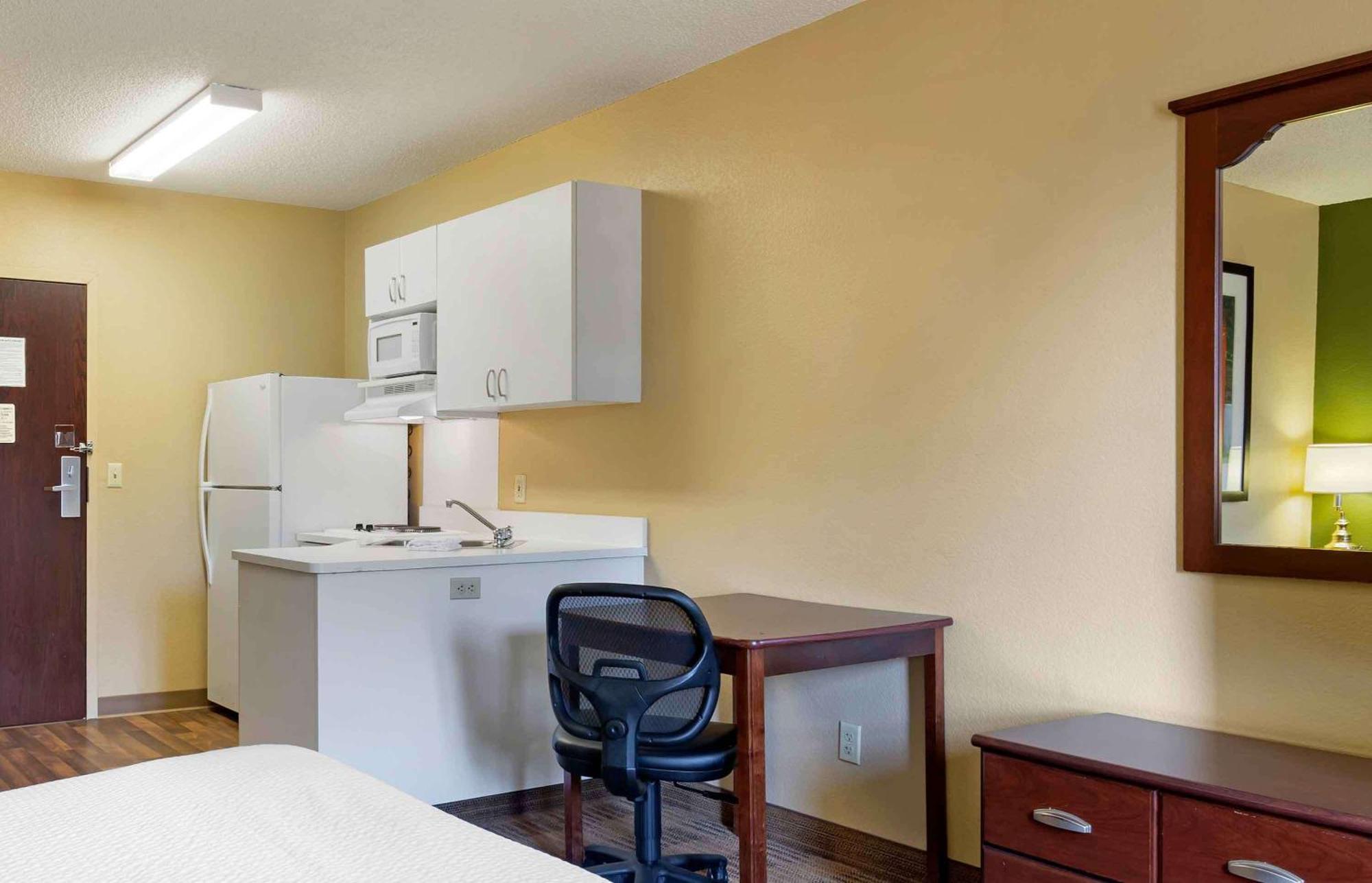 Extended America - - Midtown Hotel Savannah