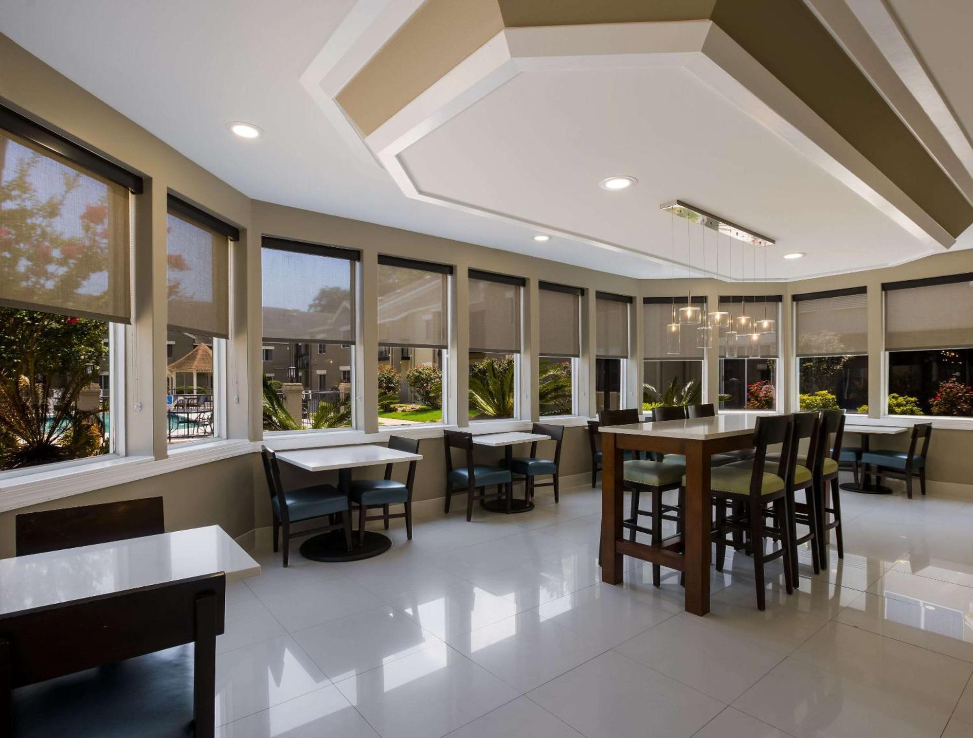 Mainstay Midtown 2*