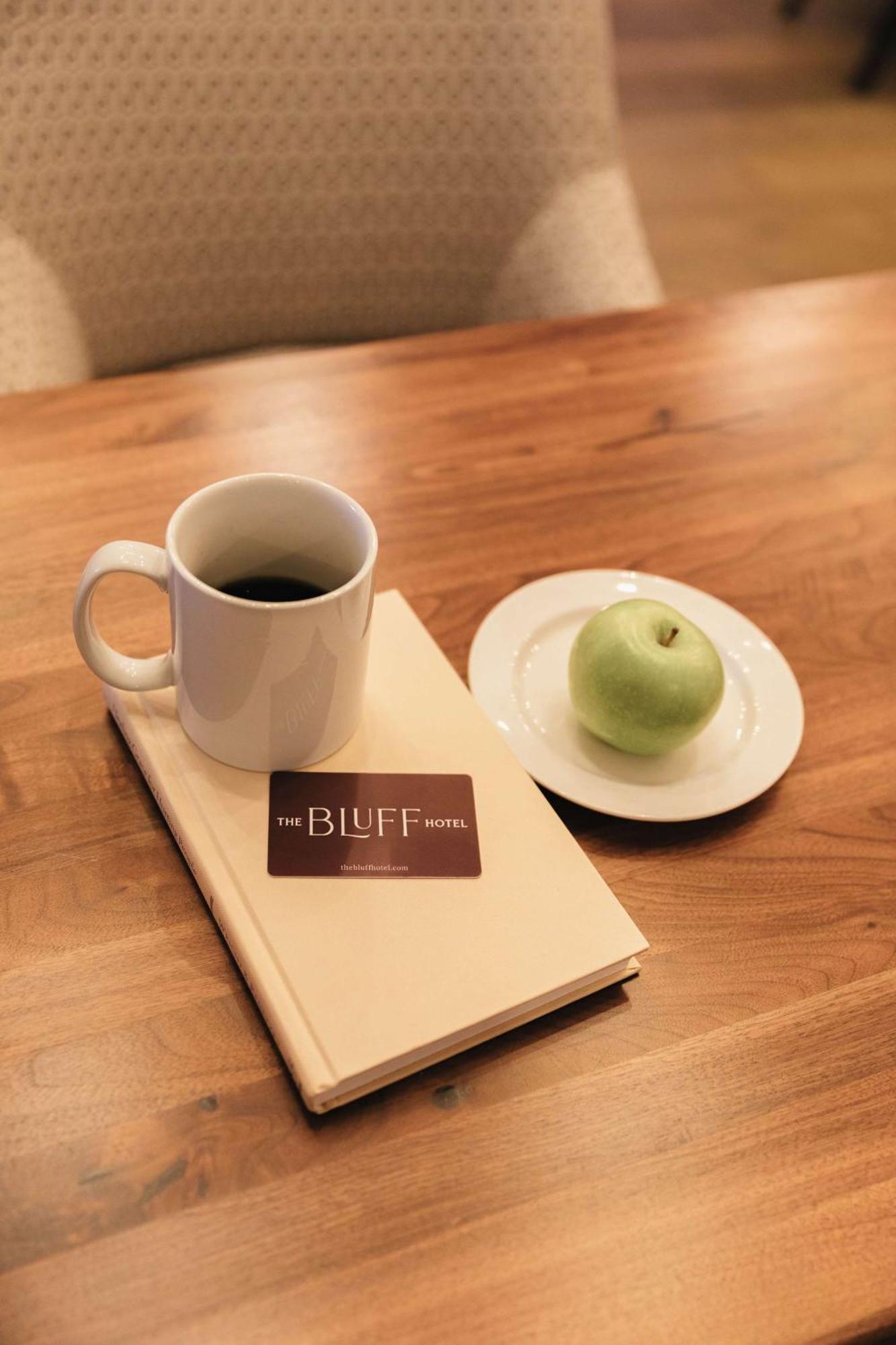 The Bluff Savannah, Tapestry Collection By Hilton Hotel