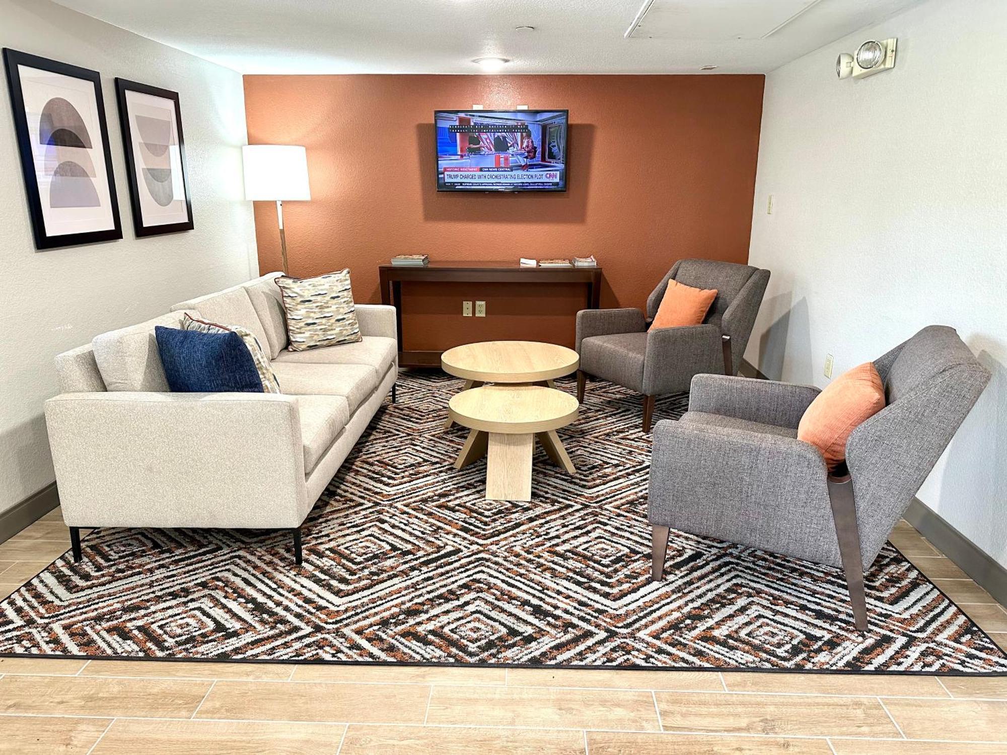 Candlewood Airport By Ihg Hotel Savannah