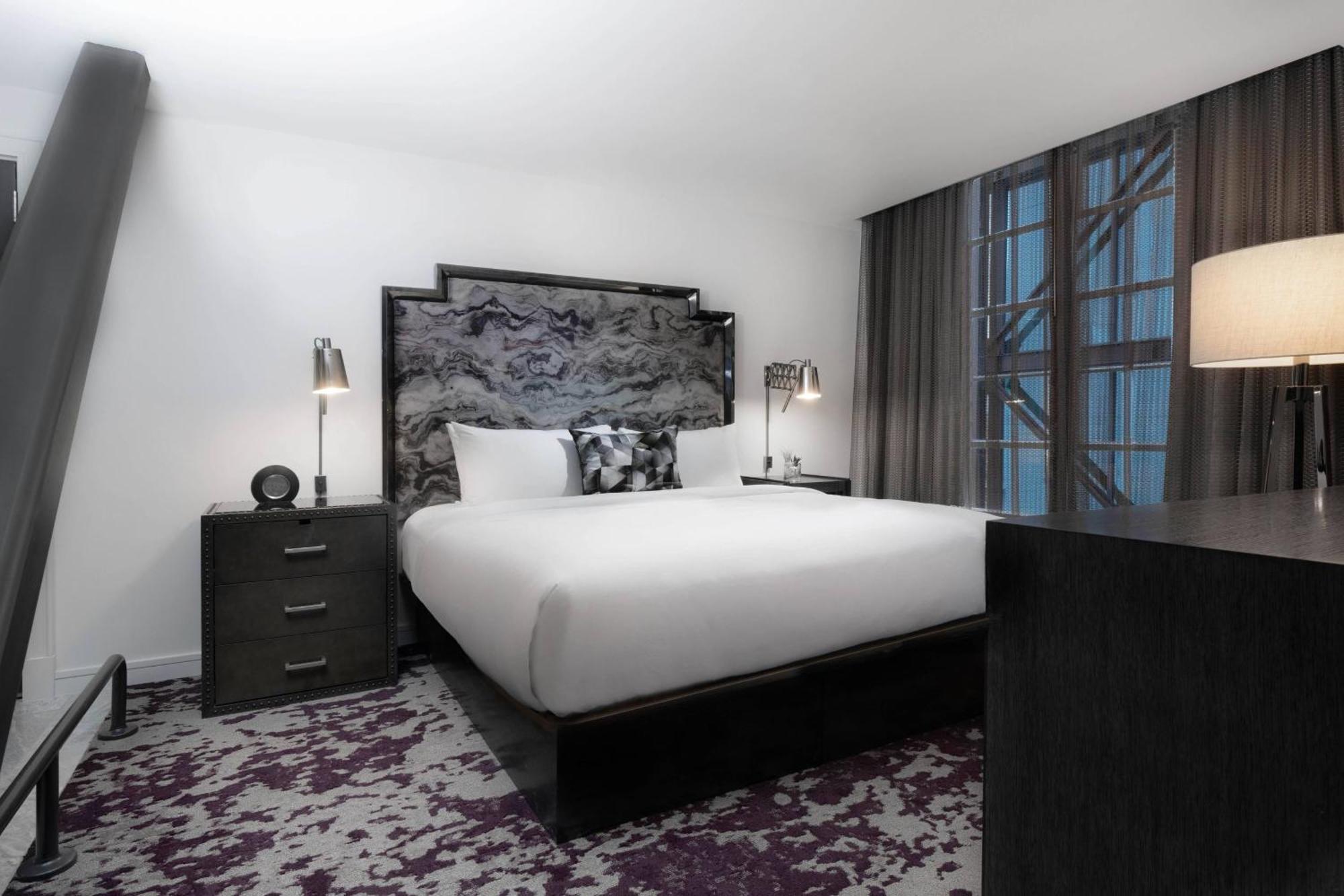 Jw Marriott Plant Riverside District Hotel