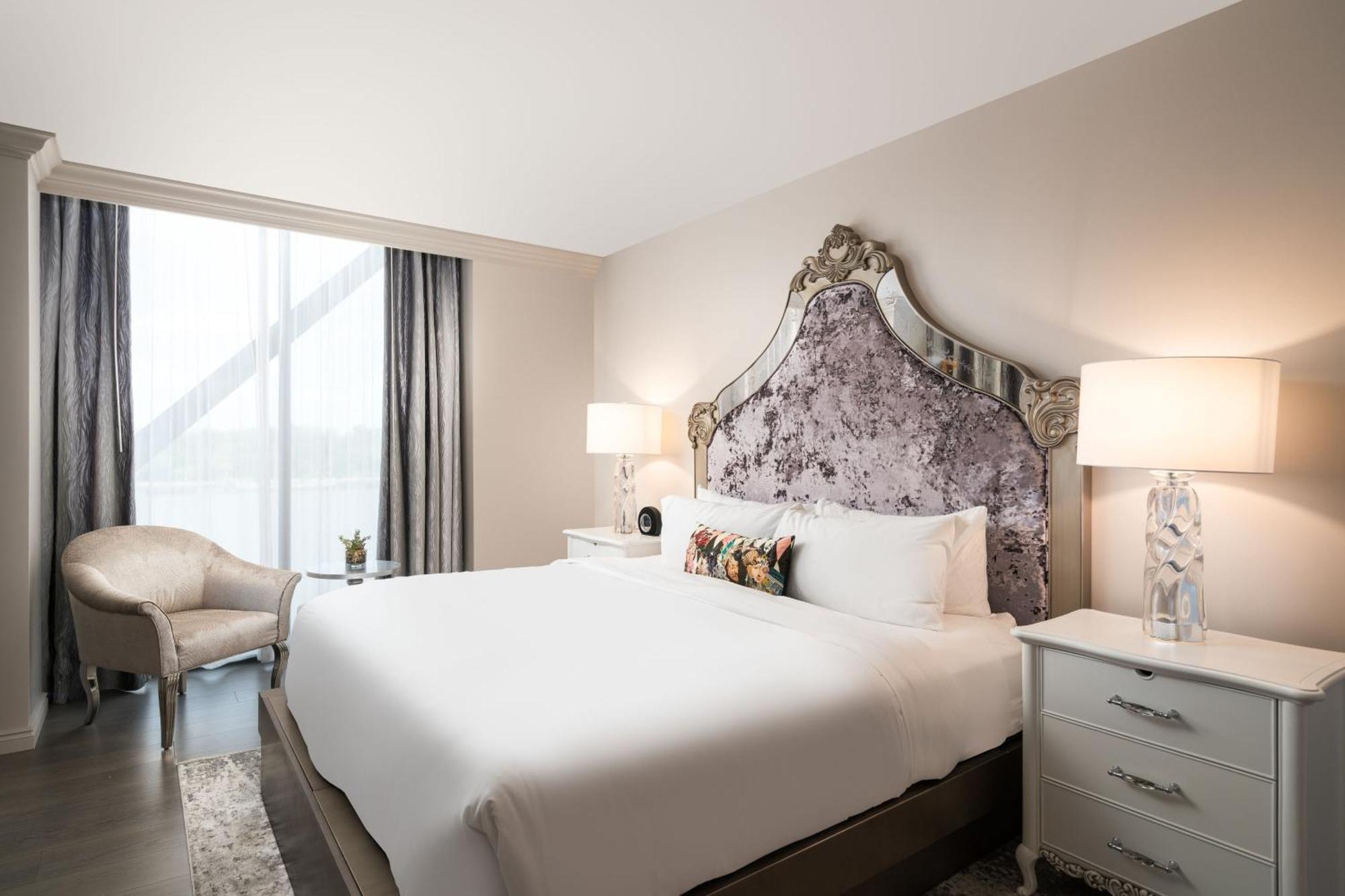 Jw Marriott Plant Riverside District Hotel