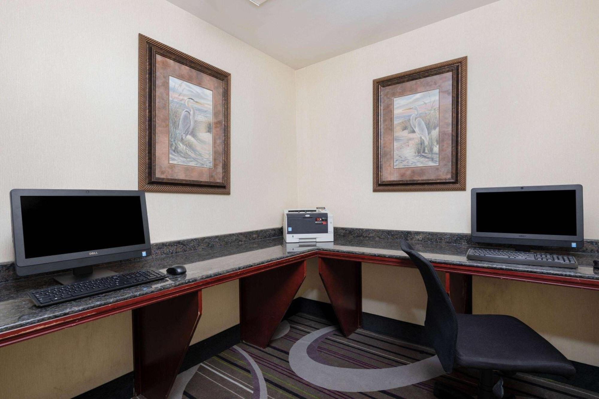 La Quinta By Wyndham Airport - Pooler Hotel Savannah