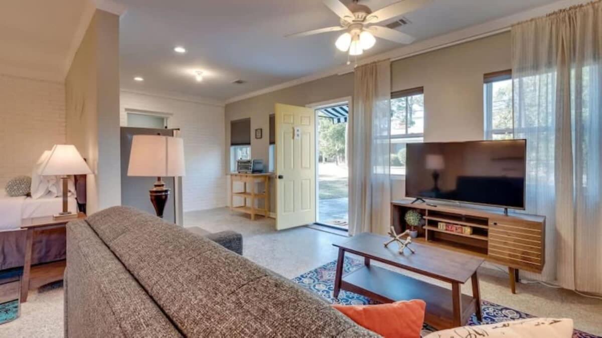 Two Units With Gazebo-swanky Style Holiday home Savannah