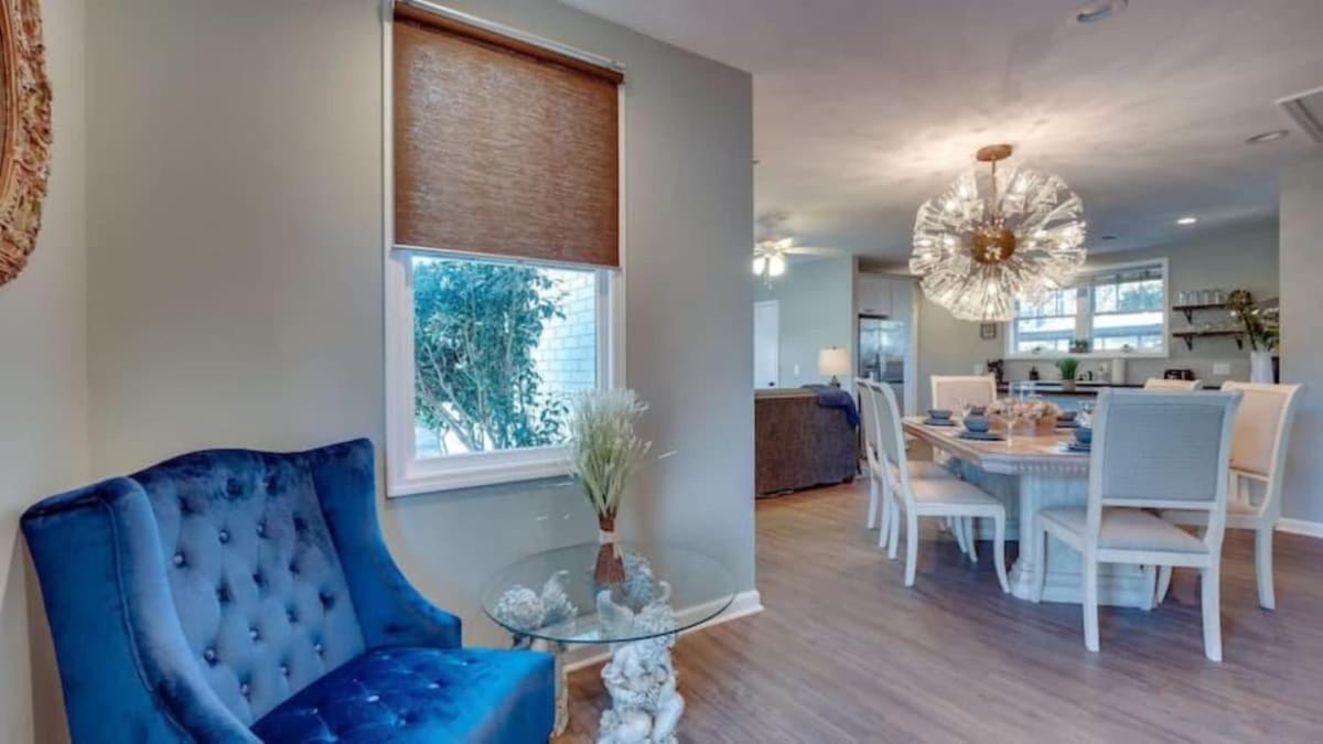 Two Units With Gazebo-swanky Style *