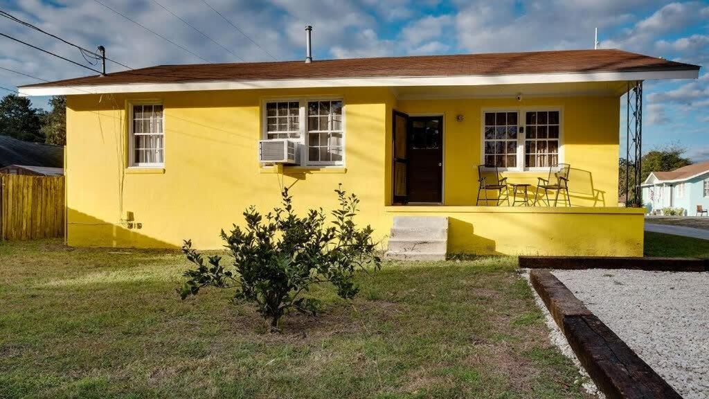 Holiday home Retro Rainbow At Herb River-citron And Sassy #6
