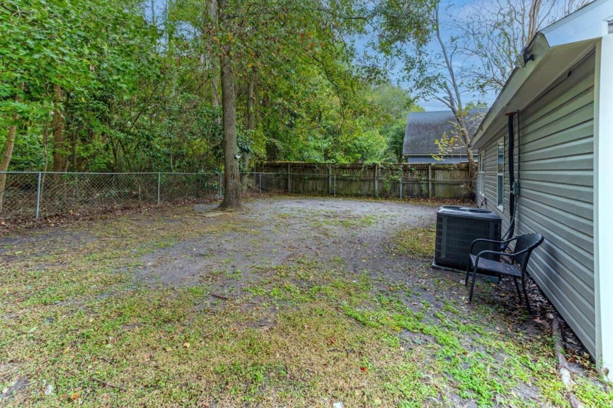 Near Downtown Parks Dining Laid-back On Leghorn Holiday home Savannah