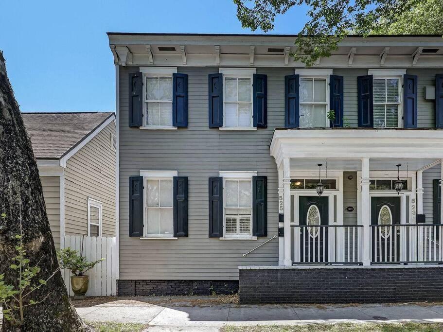 Historic Gold Private With Pool - 2bed, 1&half Bath, Sleeps 6, 1st Floor, 15 Min Walk To Historic Center And Attractions Apartment *