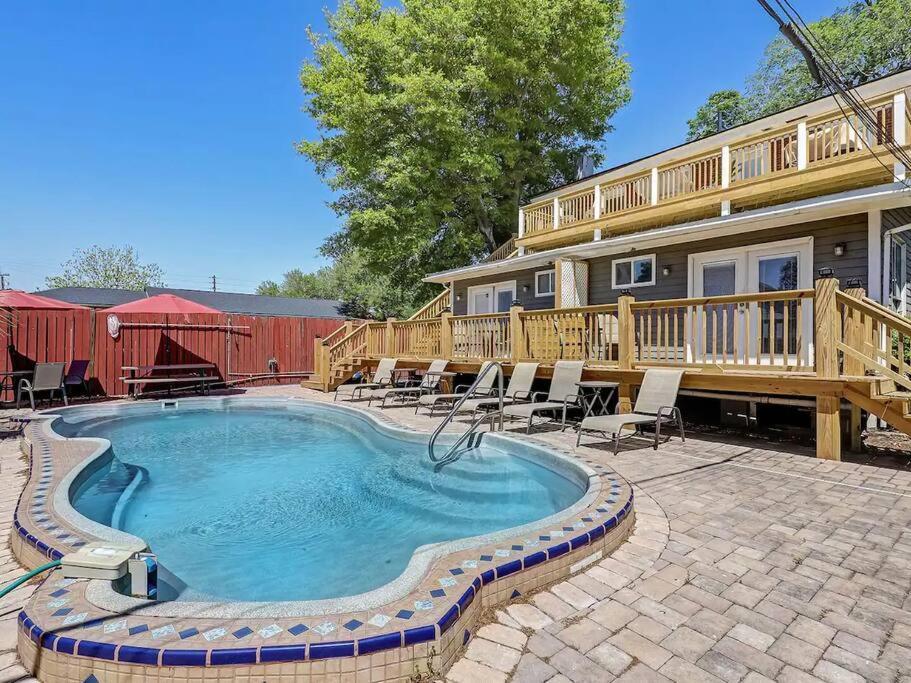 Apartment Historic Gold Private With Pool - 2bed, 1&half Bath, Sleeps 6, 1st Floor, 15 Min Walk To Historic Center And Attractions