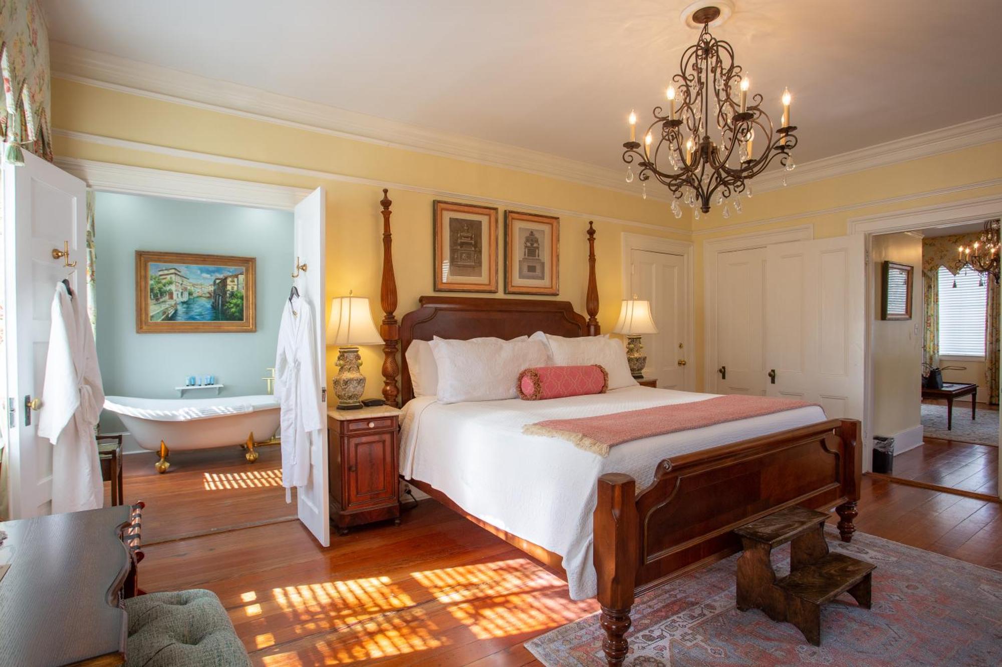 Bed & Breakfast The Gastonian, Historic Of Collection (adults Only)