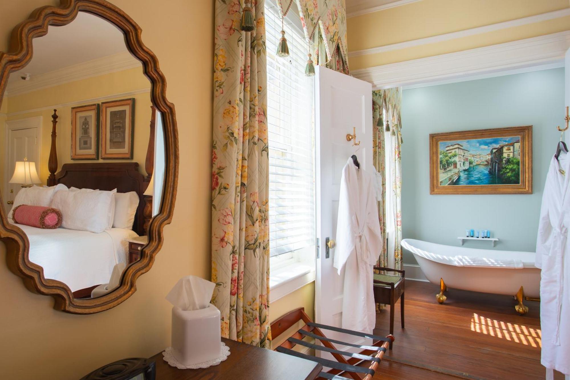 The Gastonian, Historic Of Collection (adults Only) Bed & Breakfast 4*