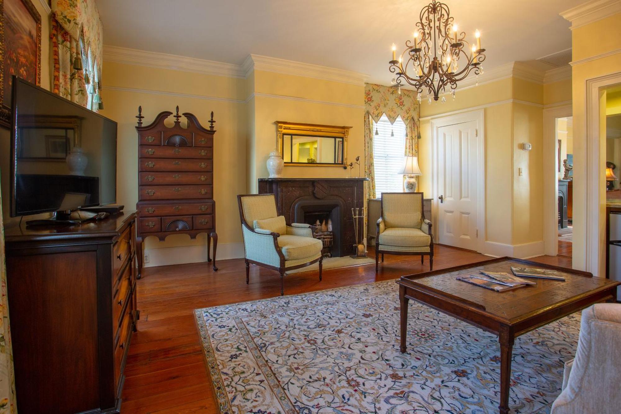The Gastonian, Historic Of Collection (adults Only)