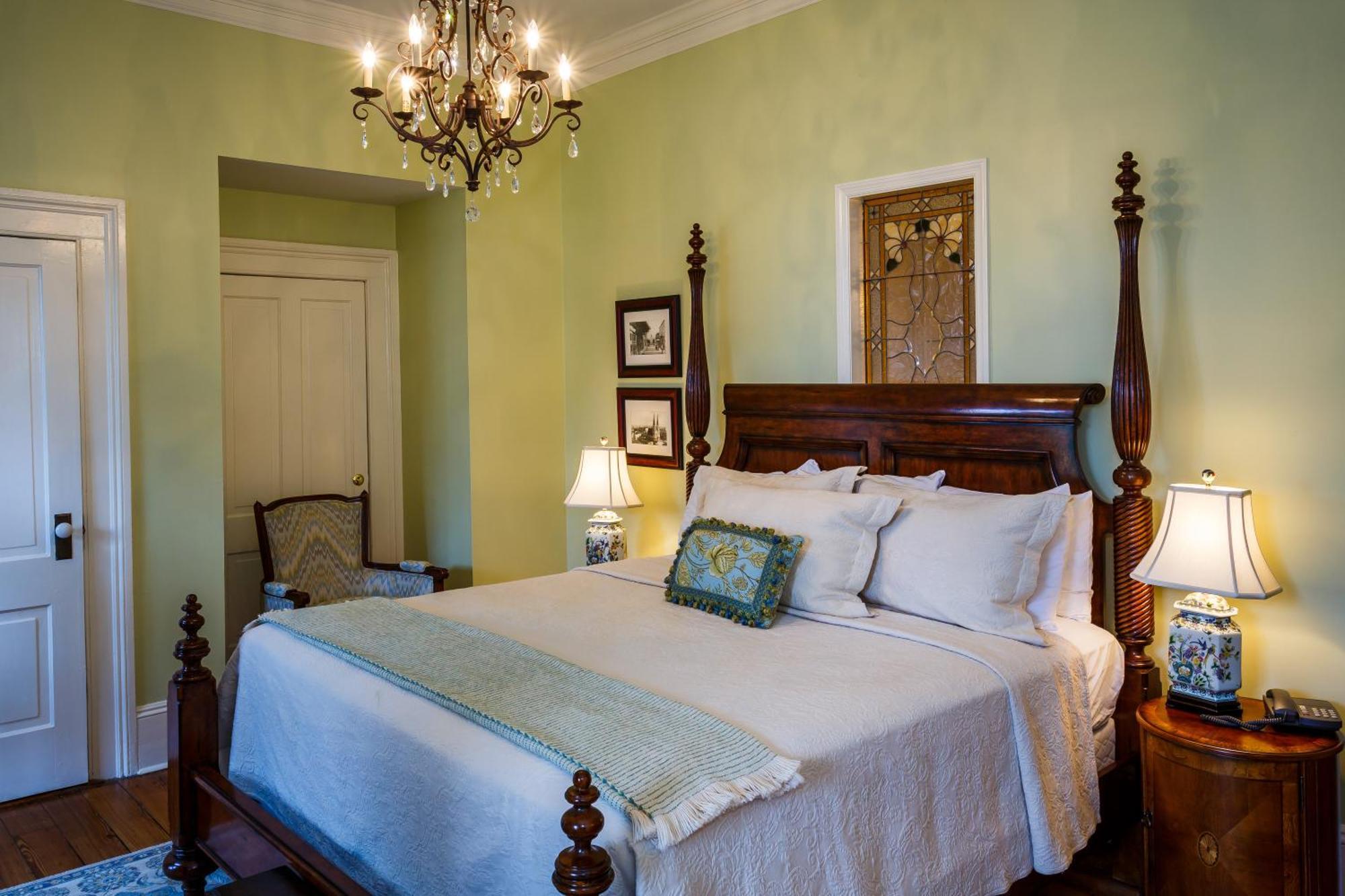 Bed & Breakfast The Gastonian, Historic Of Collection (adults Only) 4*