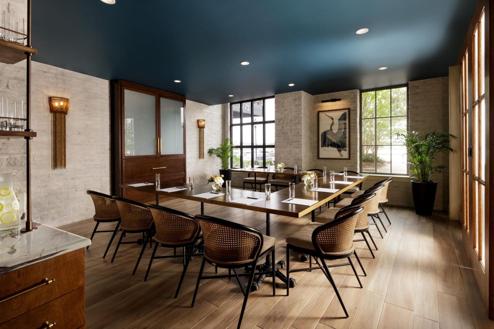 Hotel The Bohemian Riverfront, Autograph Collection Savannah