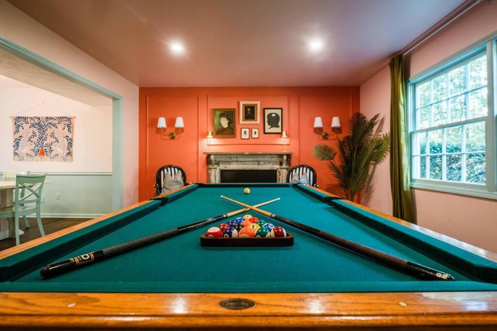 Sleeps 18 Island On Acre Hidden Speakeasy