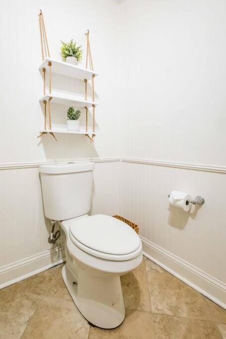 Sleeps 18 Island On Acre Hidden Speakeasy Savannah