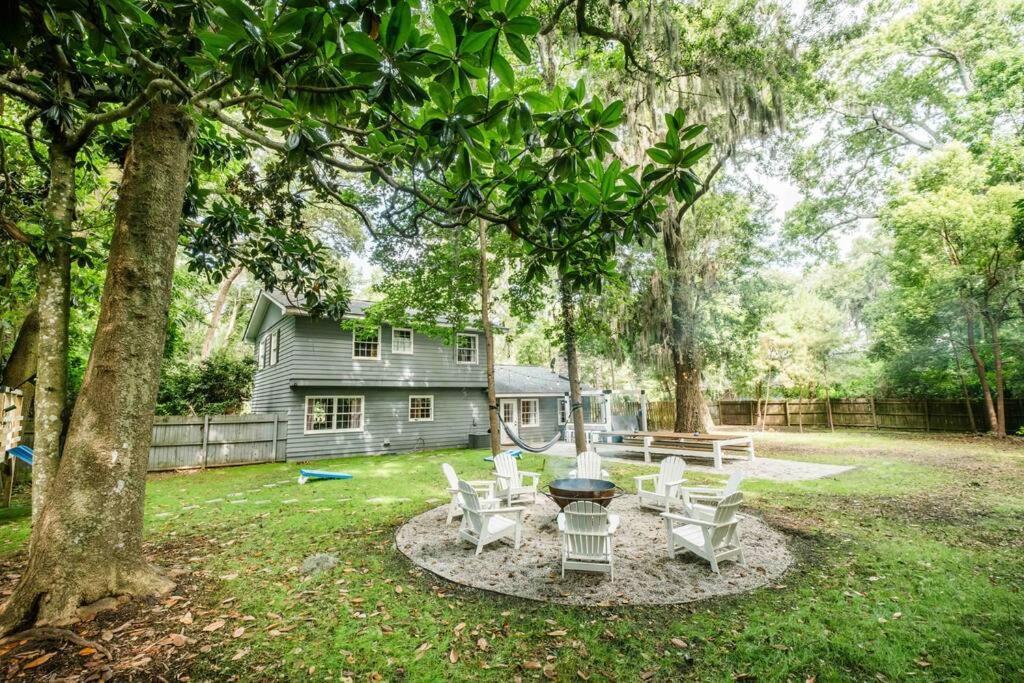 Holiday home Sleeps 18 Island On Acre Hidden Speakeasy Savannah