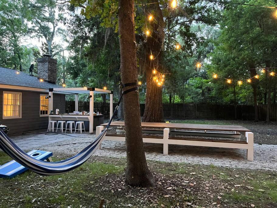 Holiday home Sleeps 18 Island On Acre Hidden Speakeasy *