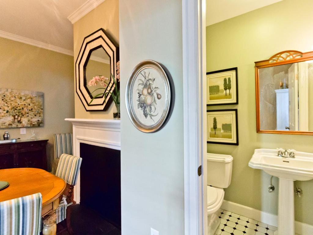 Habersham 1 Apartment *