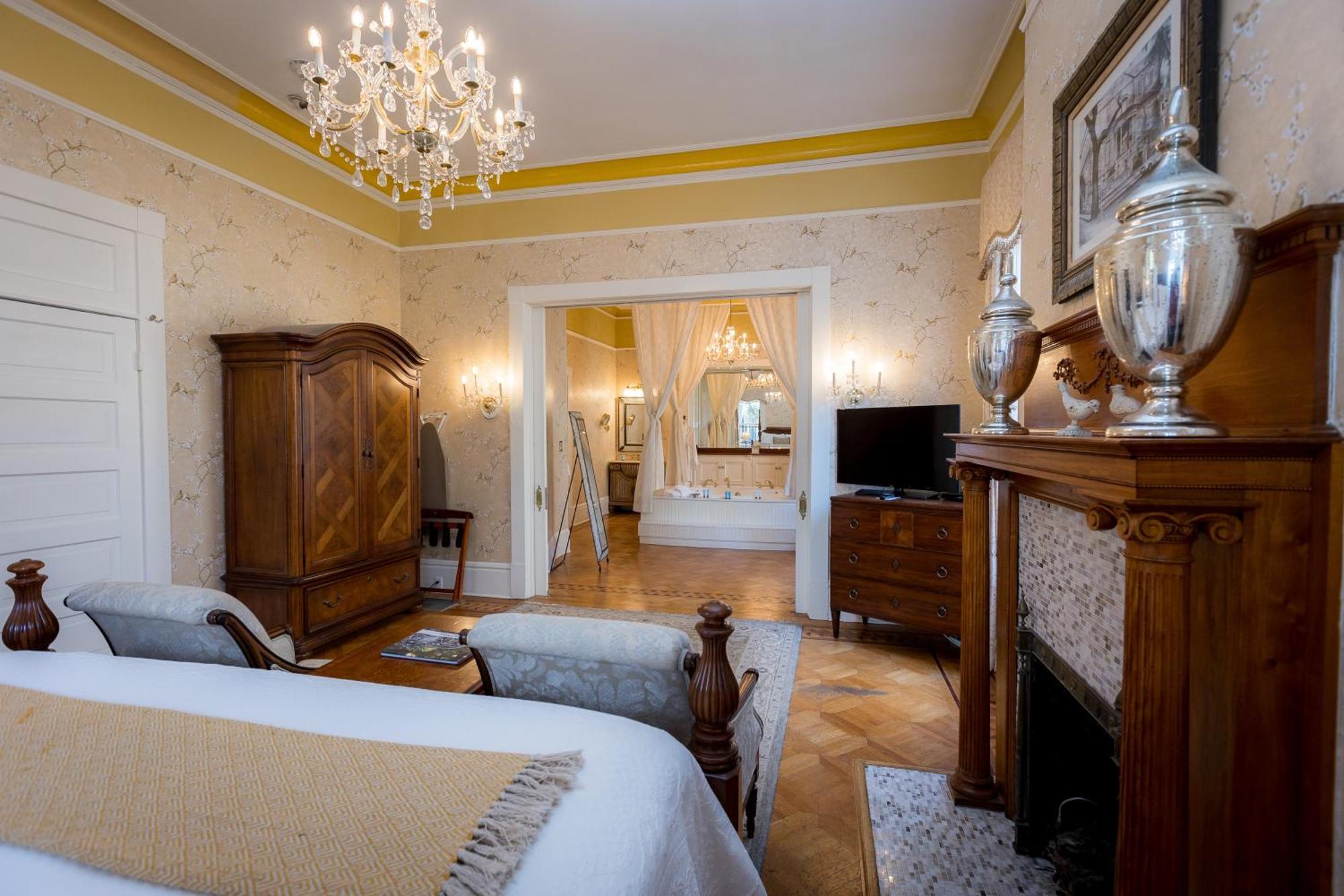 Bed & Breakfast The Gastonian, Historic Of Collection (adults Only) Savannah