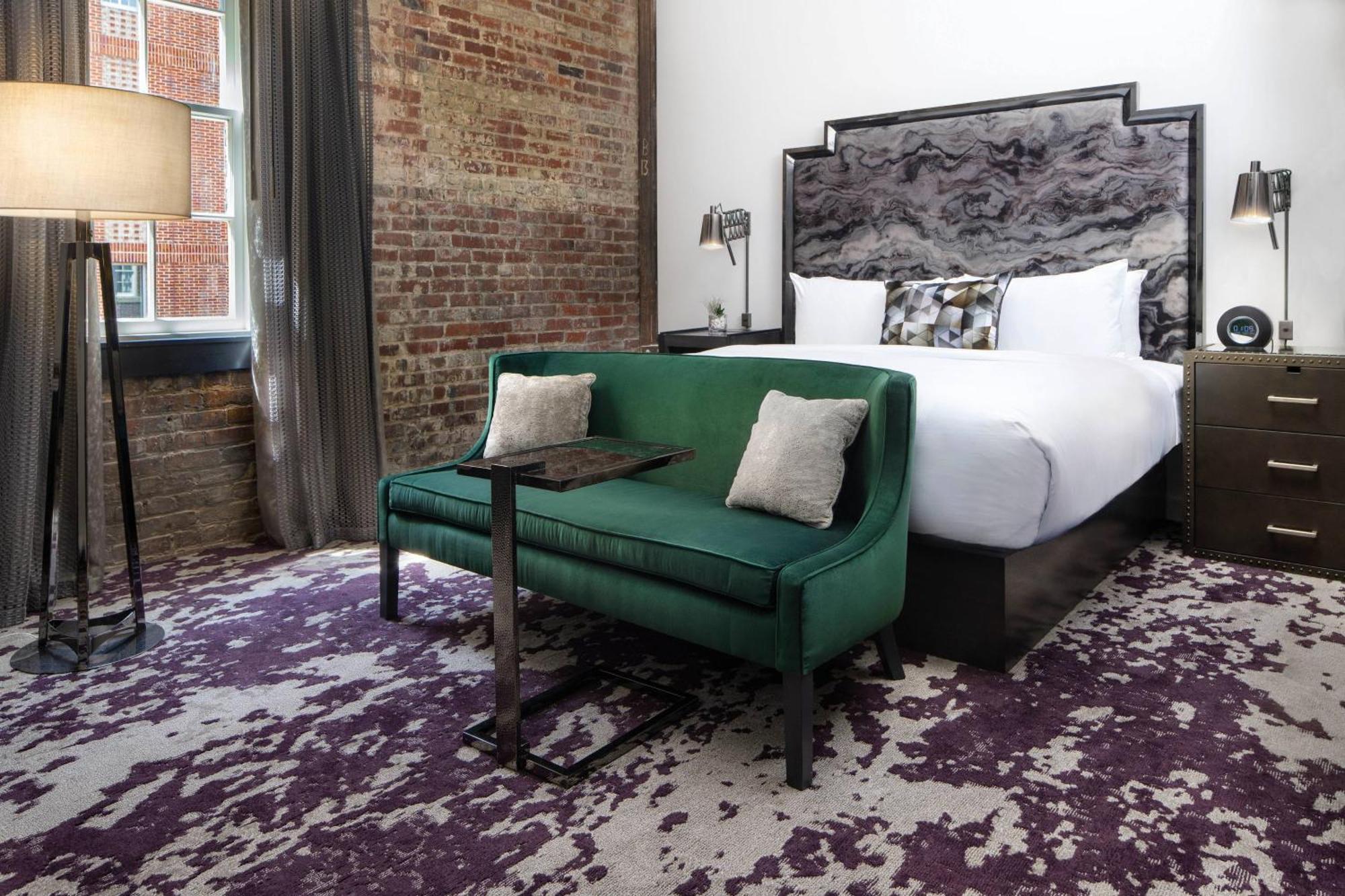 Jw Marriott Plant Riverside District 5*