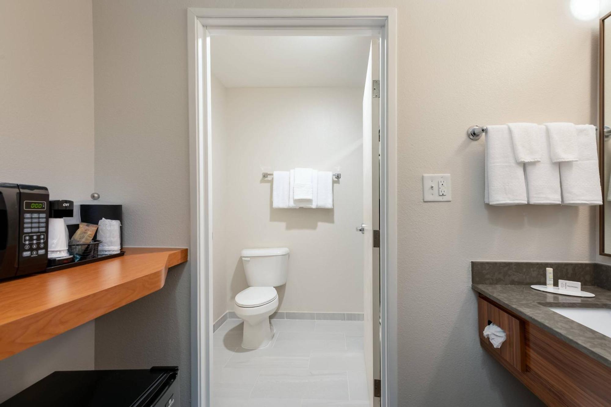 Fairfield & Airport Hotel Savannah