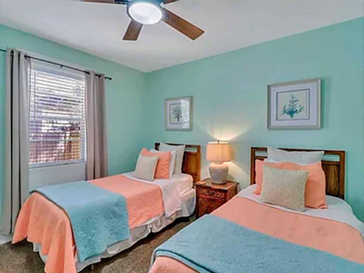 Picturesque In Holiday home *