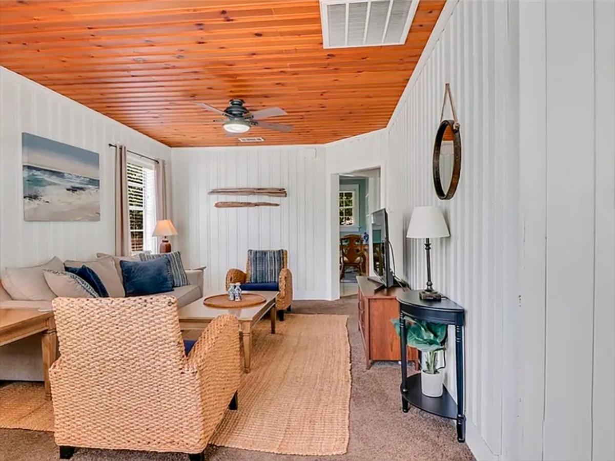 Picturesque In Holiday home *