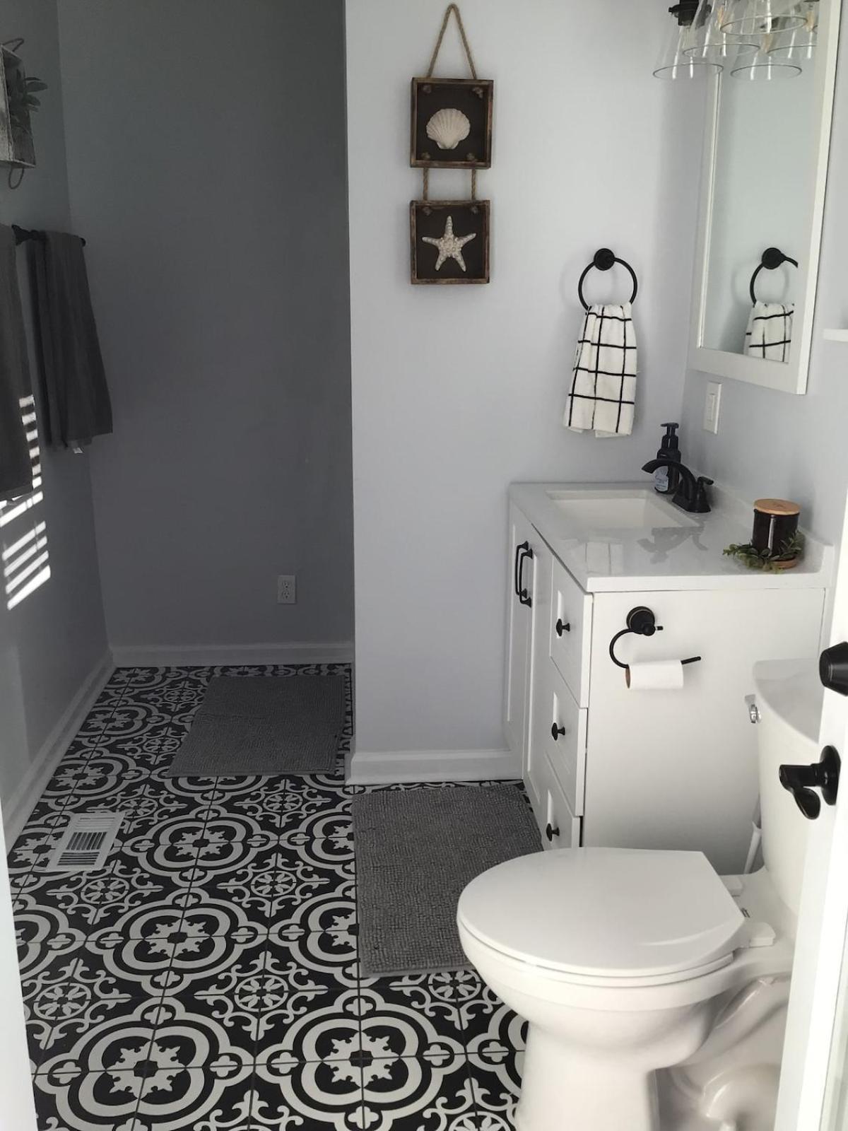 Cozy Cottage-modern Comforts, Warm Charm * Savannah