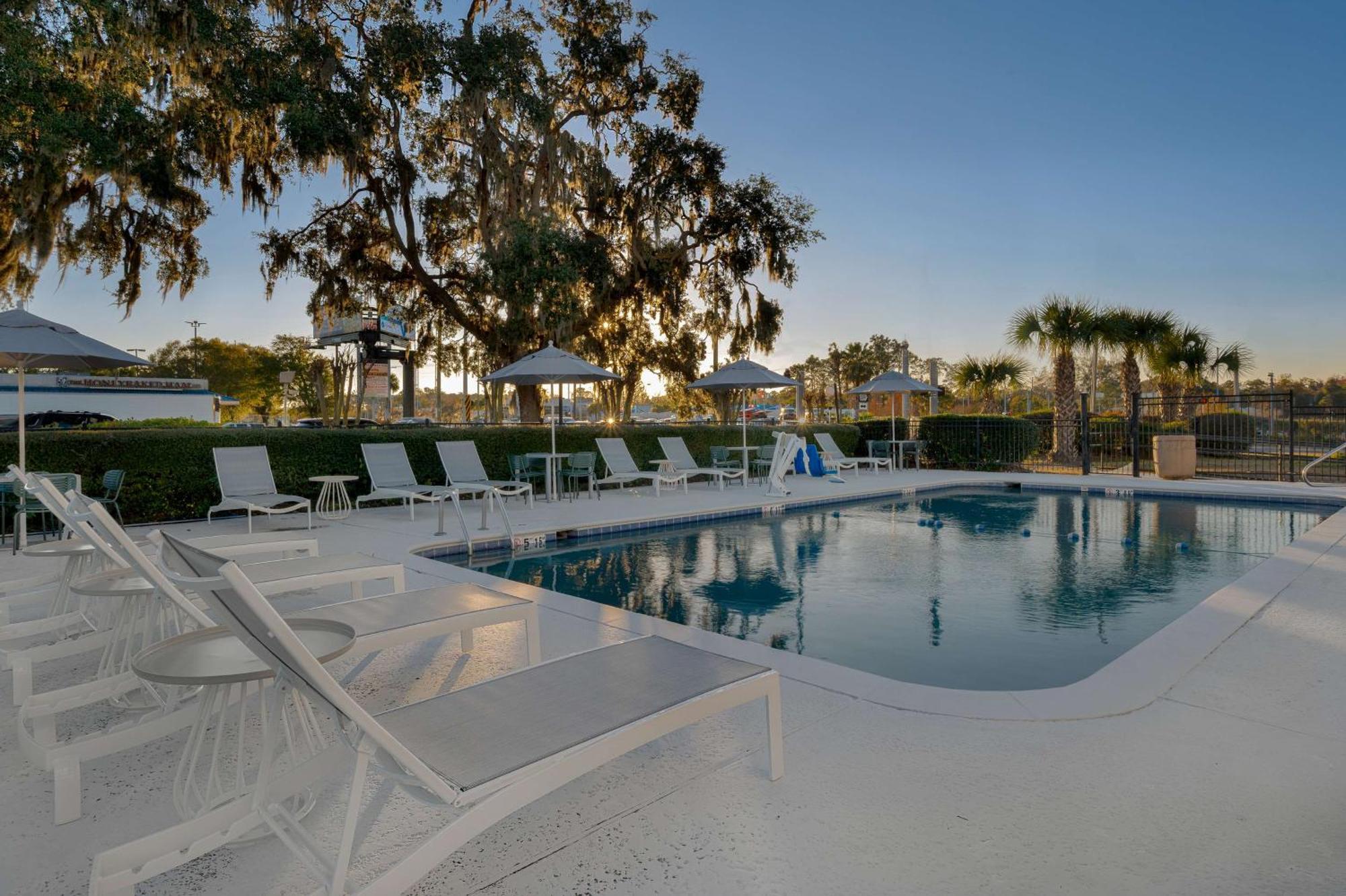 Spark By Hilton Midtown Hotel Savannah
