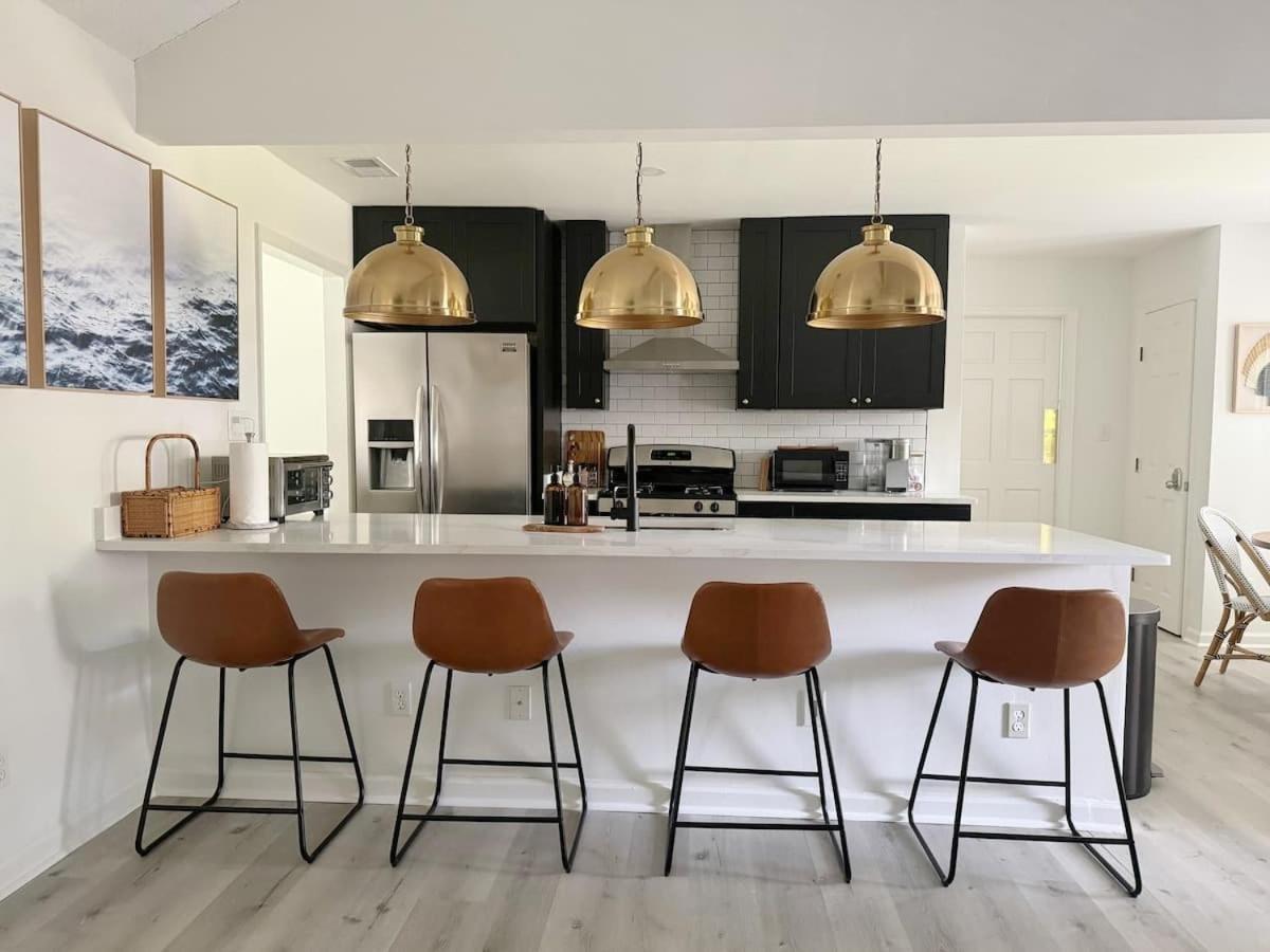Modern Near & Dog Friendly Holiday home