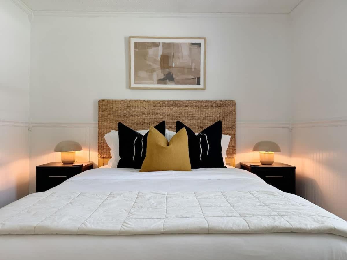Holiday home Modern Near & Dog Friendly Savannah