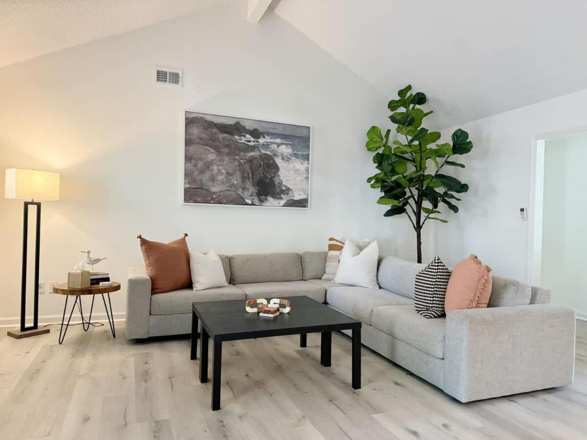 Holiday home Modern Near & Dog Friendly Savannah