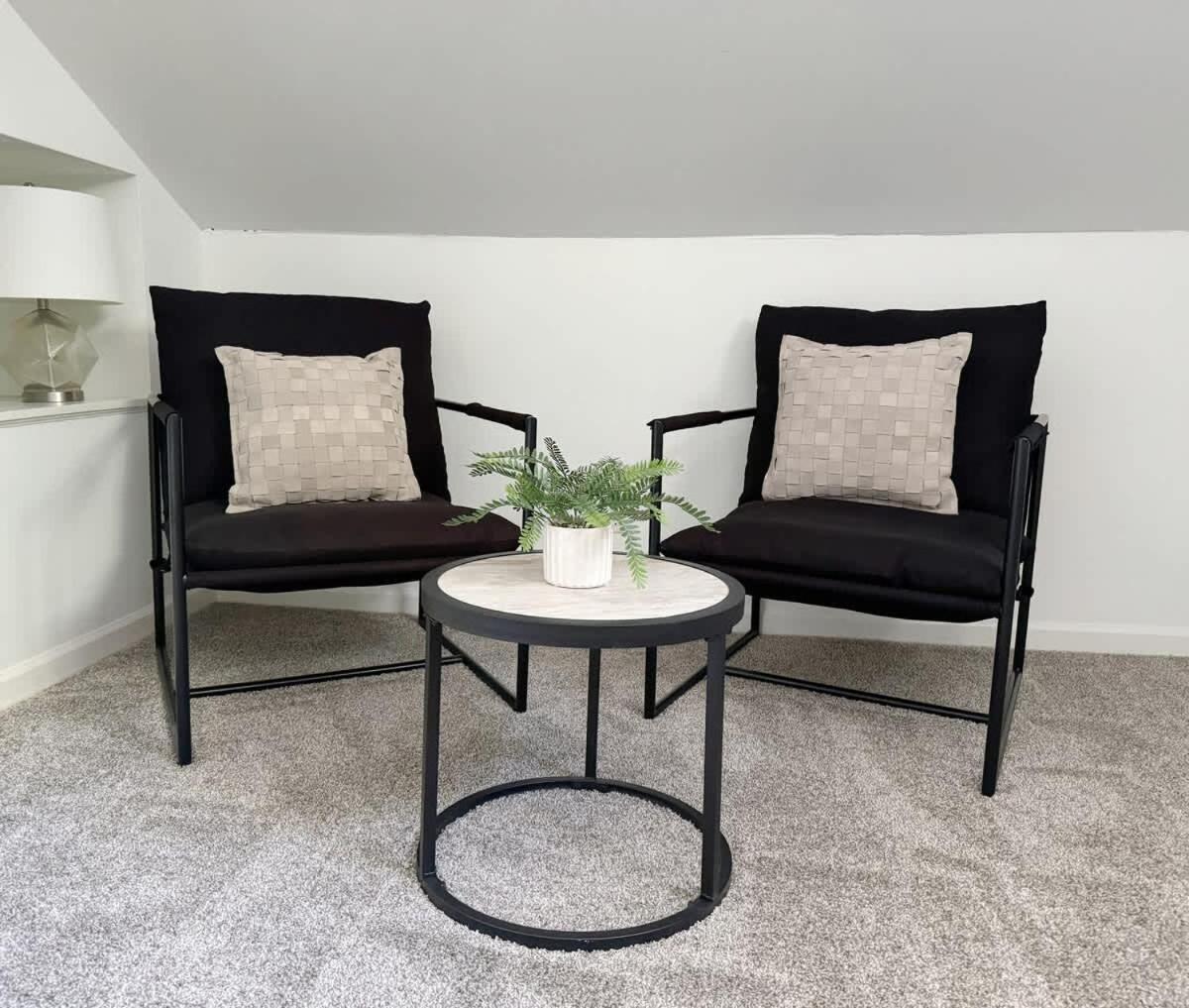 Modern Near & Dog Friendly Holiday home *
