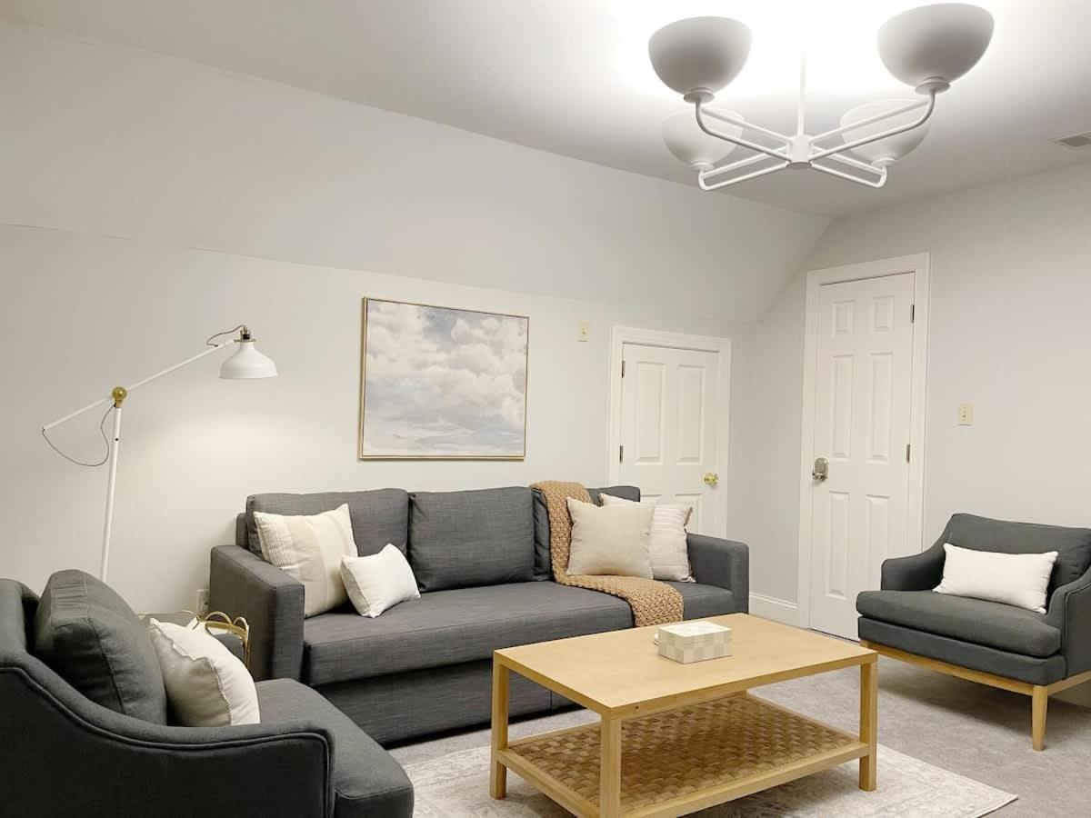 Holiday home Sophisticated And Luxurious Details- Sleeps 18 *