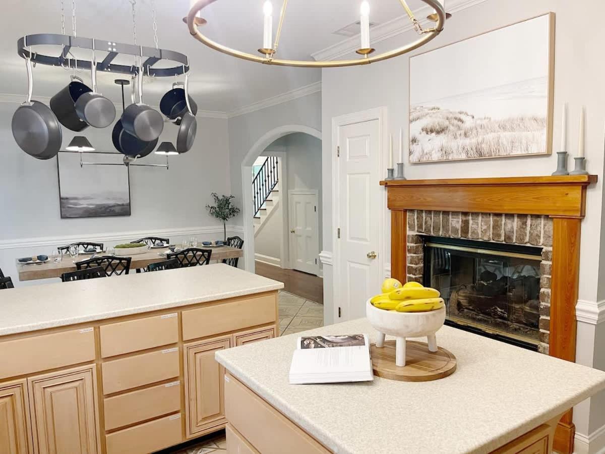 Sophisticated And Luxurious Details- Sleeps 18 *
